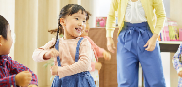 英語を楽しむ子ども